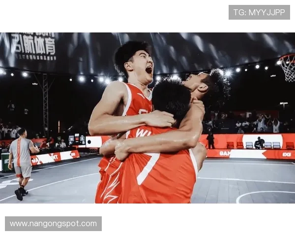 中国男篮迎战强敌，豪取世界杯预选赛三连胜晋级决赛圈