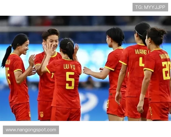 中国队逆转胜利 迎来亚洲杯四强席位 创历史新篇章